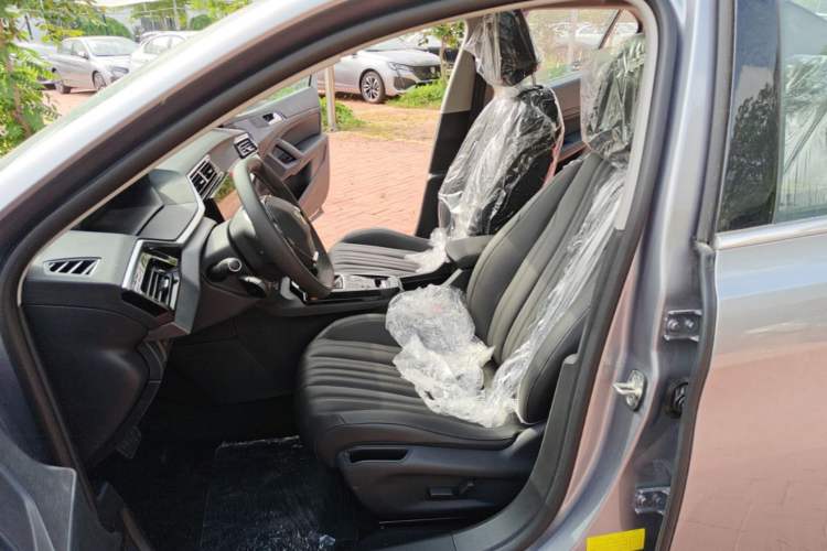 Used Peugeot 408 2024 360THP "Da Da" Model – Latou Edition
