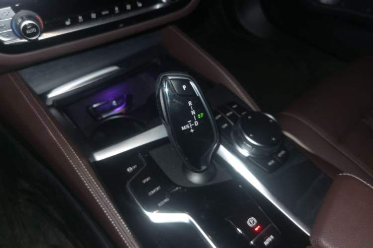 Used BMW 5 Series 2023 530Li Leading Model M Sport Package
