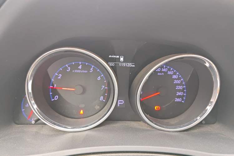 Used Toyota Reiz 2013 2.5S Elite Edition Odometer Close Up