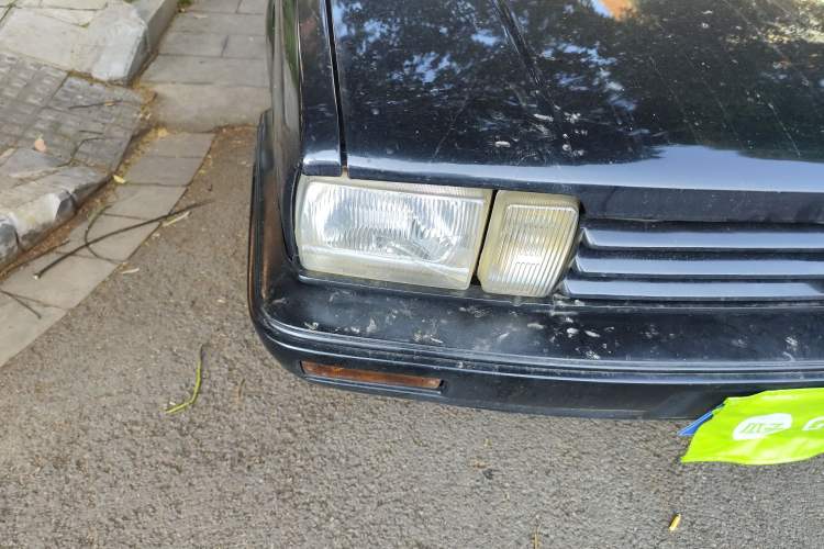 Used Volkswagen Santana  Right Front Headlight