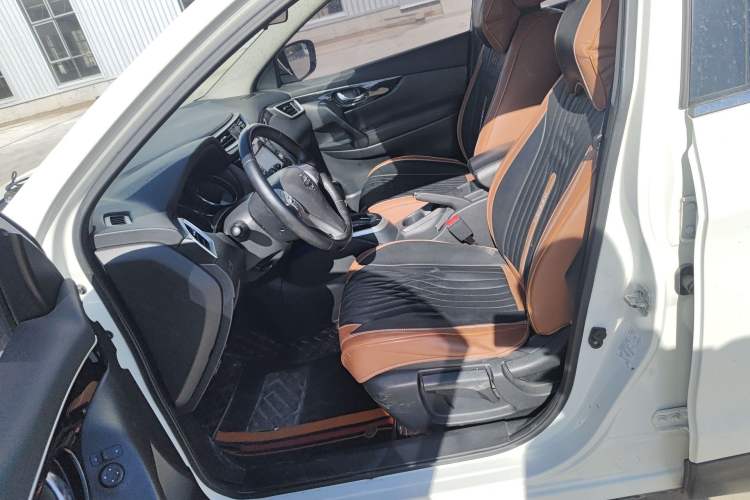 Used Nissan Qashqai 2017 2.0L CVT Smart Enjoyment Version China V Standard Left Front Seat