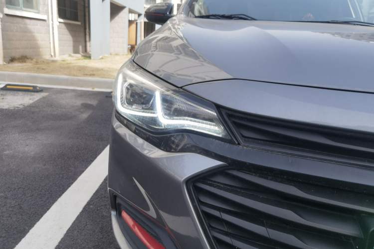 Used Chevrolet Monza 2020 Light Hybrid Redline 320T Dual-Clutch Joyful Edition