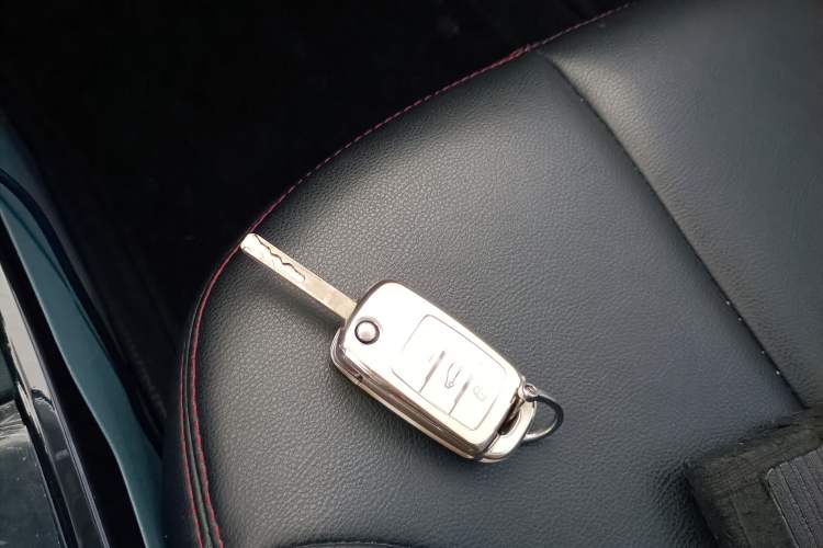 Used Oshan Benni E-Star 2021 National Edition Colorful Model (Fast-Charging Version) Lithium Iron Phosphate (31.95 kWh)
