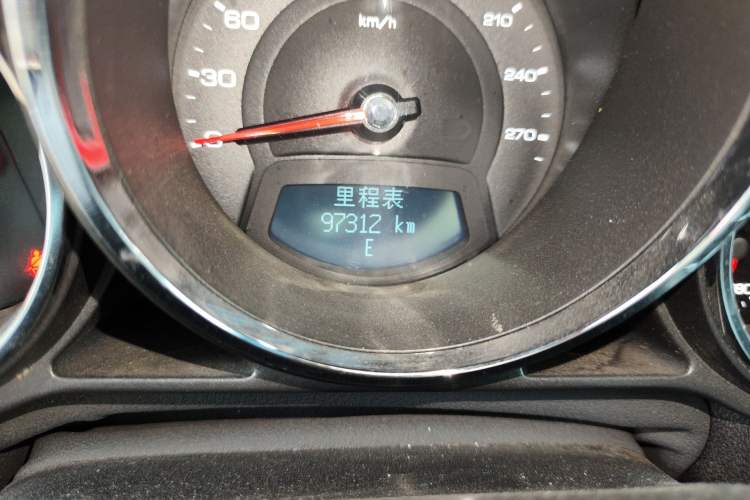 Used Cadillac CTS 2010 3.0 Luxury Sport Edition Odometer Close Up