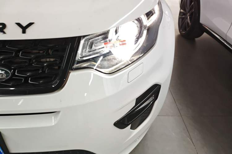 Used Land Rover Discovery Sport 2019 240 PS SE Dynamic Version China VI Standard