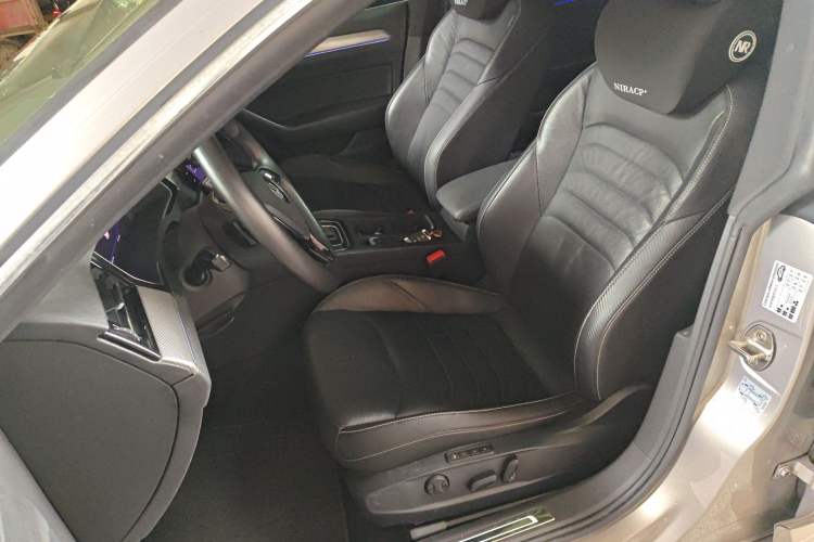 Used Volkswagen FAW-Volkswagen CC 2020 330TSI Glamour Edition China VI Standard Left Front Seat