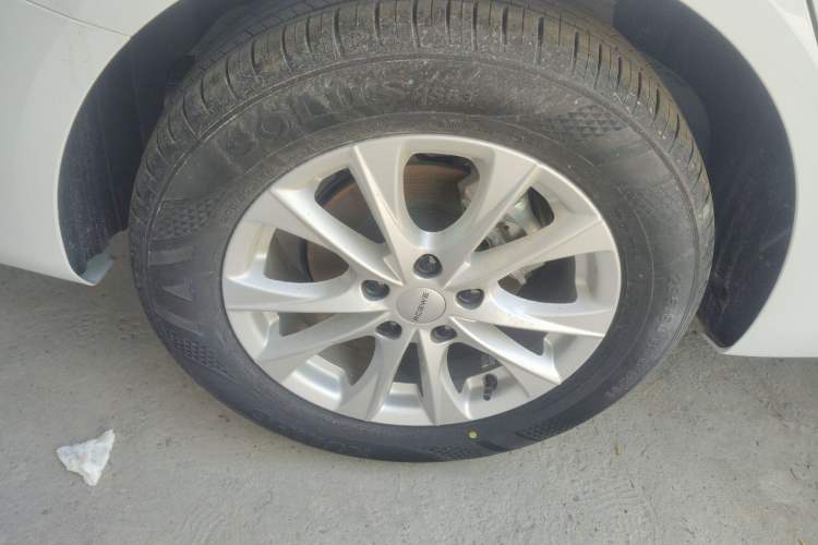 Used Roewe i5 2026 Model 1.5L CVT Luxury Version Right Rear Wheel Hub