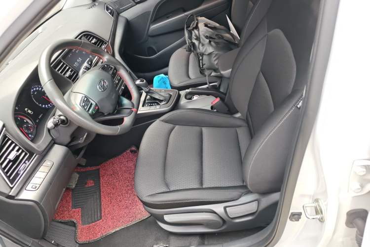 Used Hyundai Elantra (6th Generation / Lingdong) 2018 1.4T Dual-Clutch Xuan Dong · Dynamic Edition Left Front Seat
