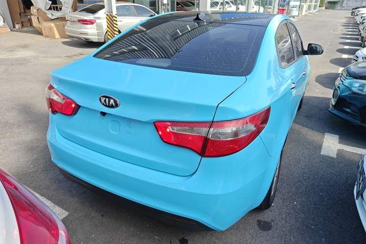 Used Kia K2 2012 Sedan 1.4L MT GLS Commemorative Edition
