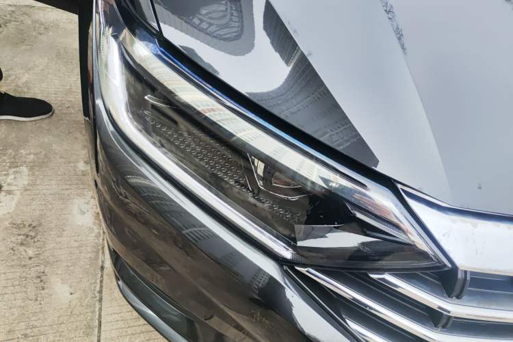 Used Volkswagen Sagitar 2019 280TSI DSG Comfort Version China VI Standard Right Front Headlight