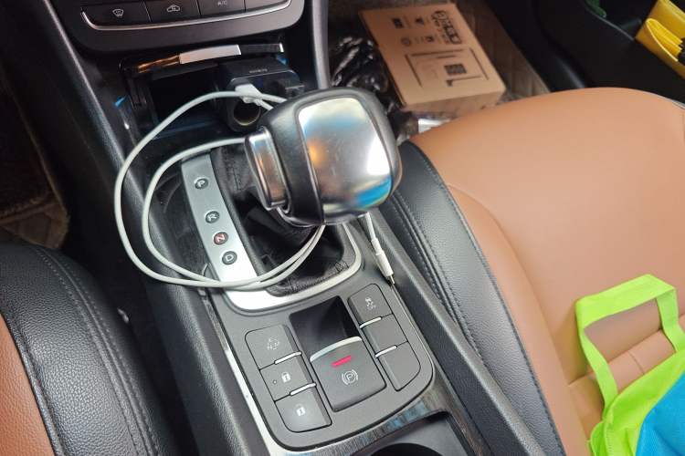 Used Roewe e550 2016 Deluxe Edition