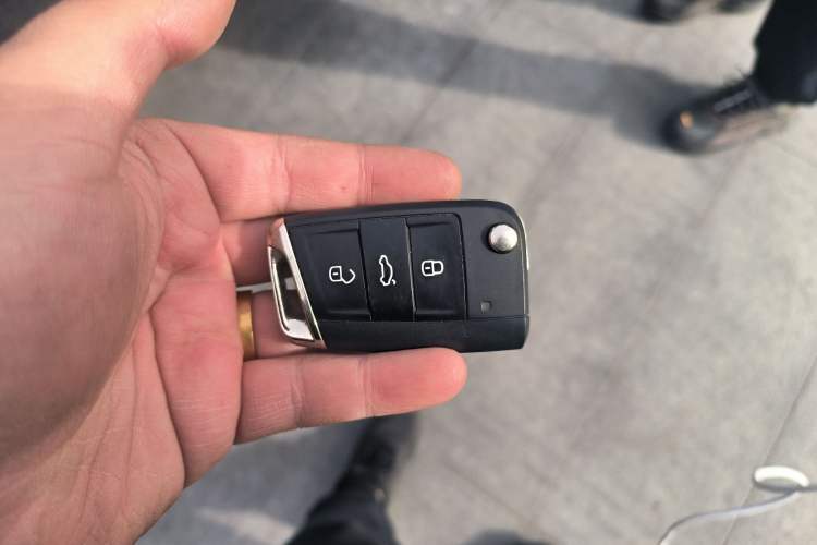 Used Volkswagen Tayron 2022 380TSI Four-Wheel Drive R-Line Connected Version Vehicle Key