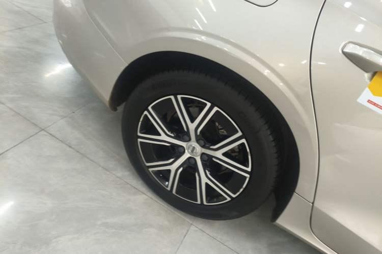 Used Volvo S60 2023 B4 Zhiyi Luxury Edition
