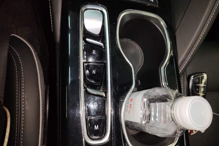 Used Buick Envision 2023 Encore S 552T Two-Wheel Drive Luxury Model
