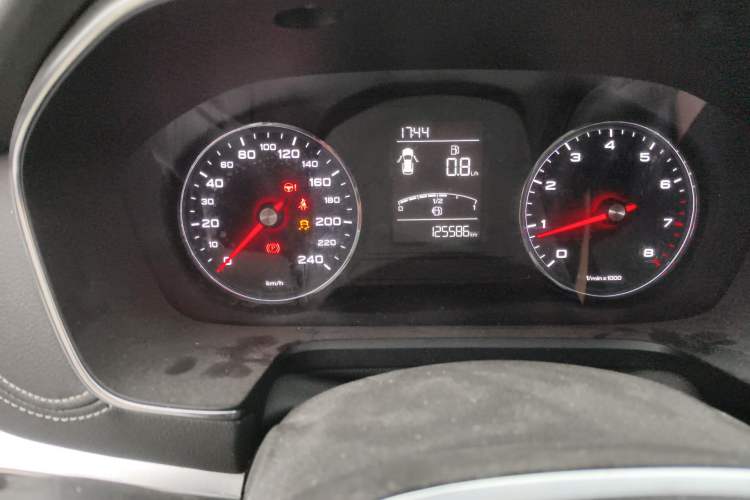 Used Roewe RX5 2016 20T Two-Wheel Drive Manual Flagship Edition