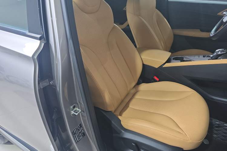 Used Roewe RX5 2023 1.5T Elite Edition
