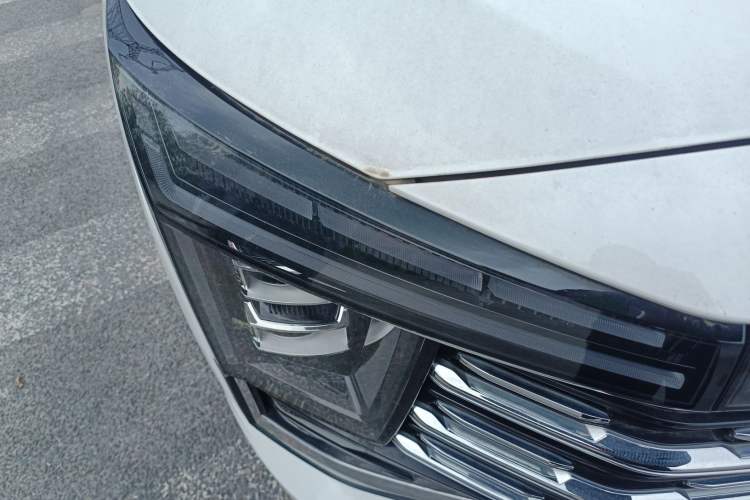 Used SOL X8 PLUS 2023 1.5 TGDI DCT Smart Home Edition 7-Seater