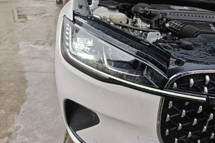 Used Lincoln Corsair 2024 2.0T Two-Wheel Drive Deluxe Edition Right Front Headlight