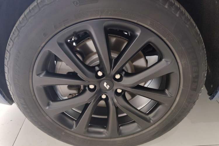 Used Li Auto ONE 2020 Extended-Range 6-Seater Version Exterior 4