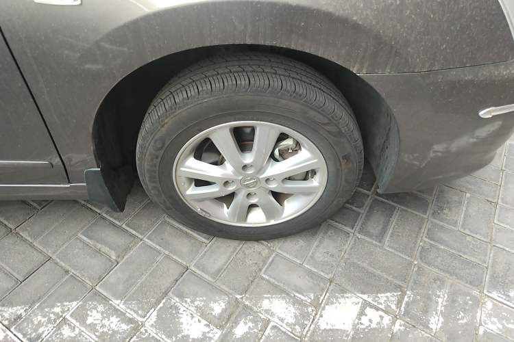 Used Nissan Sylphy 2018 Classic 1.6XE+ Manual Luxury Edition Right Front Wheel Hub