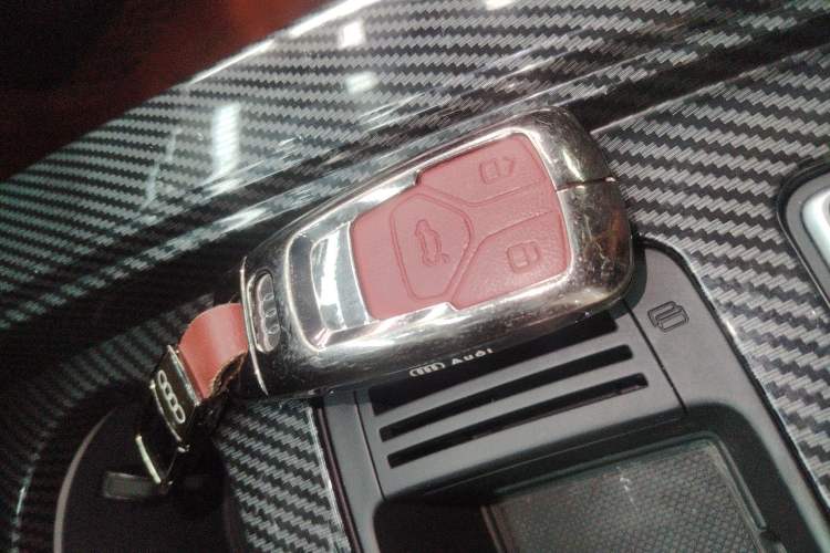 Used Audi A4L 2020 40 TFSI Fashionable and Elegant Model Interior 1