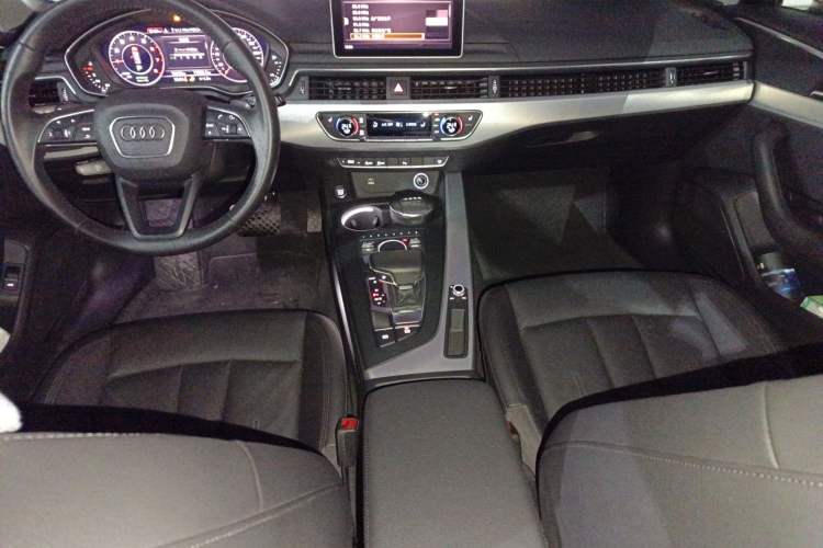 Used Audi A4 (Import) 2020 Avant Avant-garde 40 TFSI Fashionable and Dynamic Model
