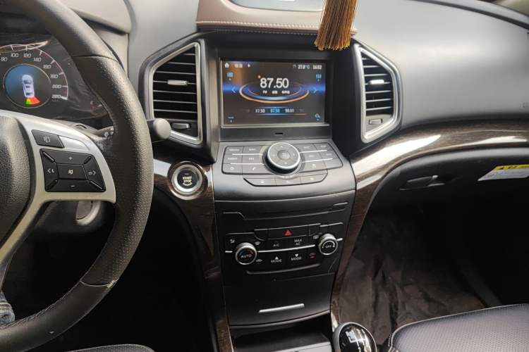 Used HYOSOW S6 2017 1.5T Manual Leading Model Audio And AC Panel