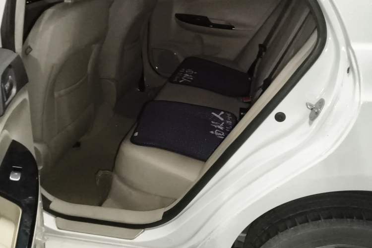 Used BYD e5 2017 300 Prestige Edition