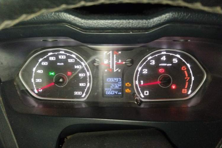 Used Leopaard Q6 2015 2.4L Manual Two-Wheel-Drive Elite Model