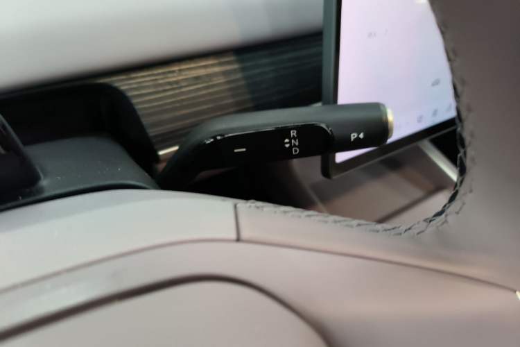 Used ONVO L60 2024 60 kWh Rear-Drive Version
