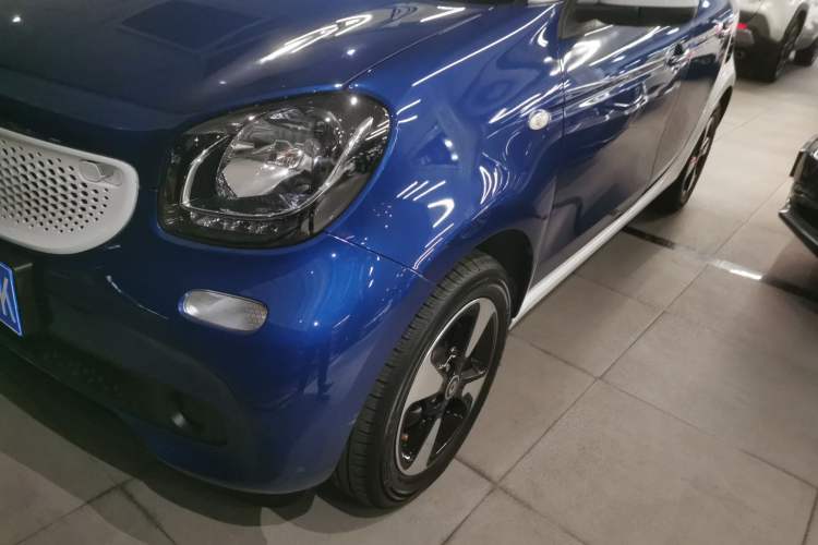 Used smart forfour 2018 1.0L 52kW Passion Edition