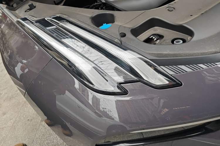 Used Lynk & Co 03 2025 1.5TD DCT Champion Edition Pro Right Front Headlight