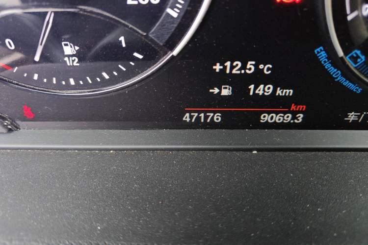Used BMW 1 Series 2019 118i Fashion Model Odometer Close Up