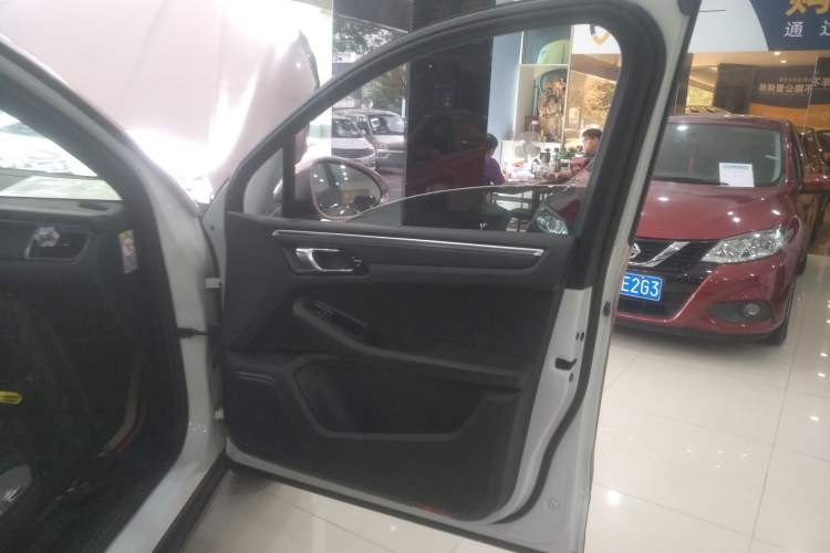 Used Porsche Macan 2017 Macan 2.0T