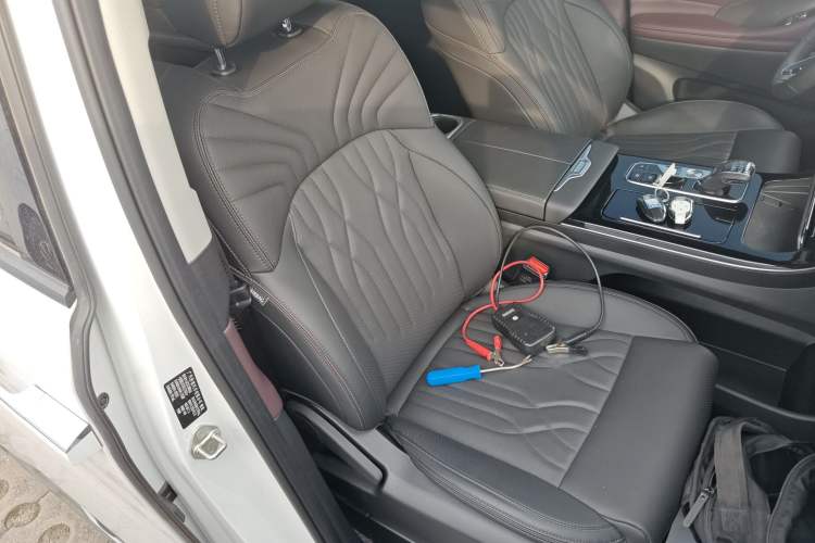 Used GAC Trumpchi M8 2024 Master Series 400T Prestige Edition Right Front Seat