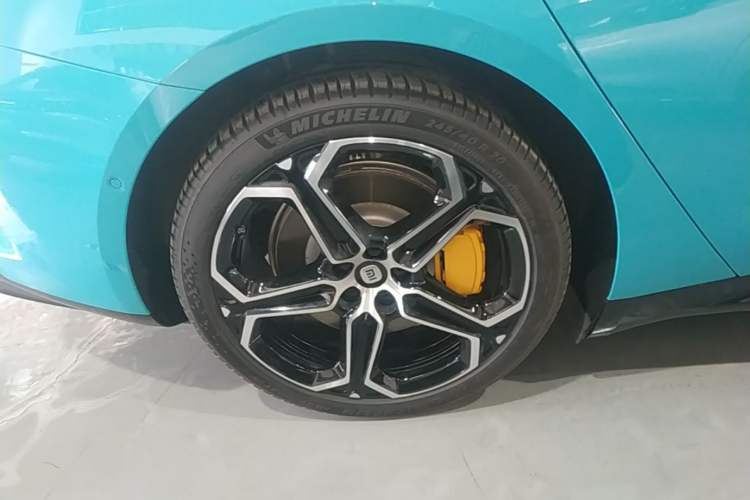 Used Xiaomi Auto SU7 2024 Rear-Drive Ultra-Long Range Advanced Pro-Level Intelligent Driving Version
