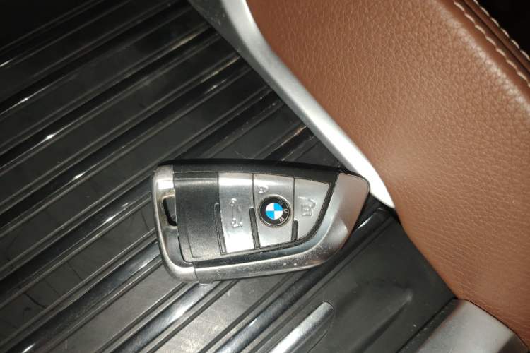 Used BMW X6 2018 xDrive28i