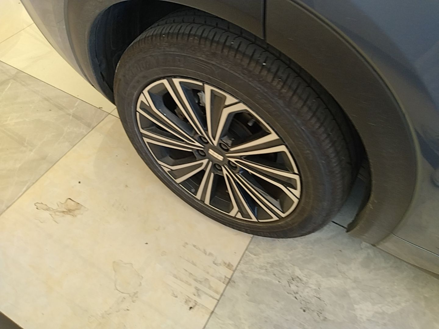 Geely Galaxy Xingjian 7 EM-i 2025 120km Navigator Edition — снимка 11