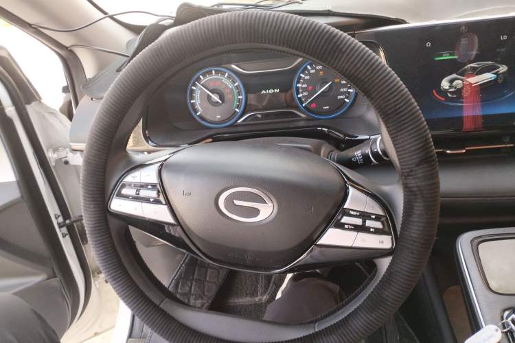 Used AION S 2023 Meizu 580 Lithium Iron Phosphate Steering Wheel