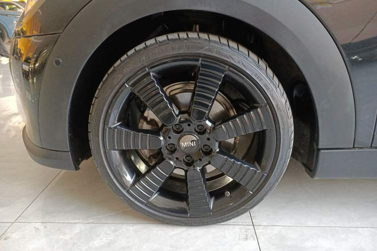 Used MINI MINI 2023 1.5T COOPER King's Cross Special Edition Five-Door Version
