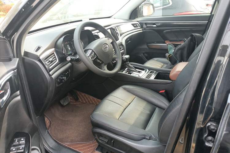 Used GAC Trumpchi GS7 2017 280T Two-Wheel Drive Luxury Model Left Front Seat