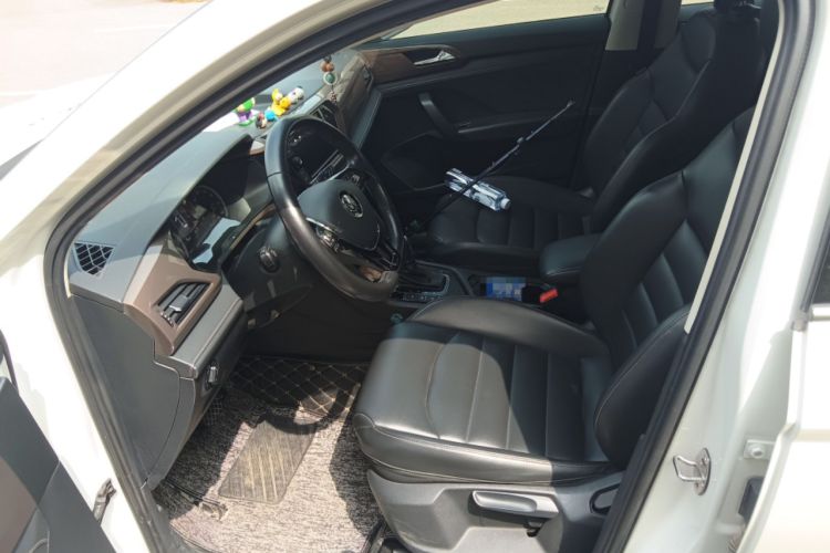 Used Volkswagen Tharu 2019 280TSI Two-Wheel Drive Luxury Version China VI Standard Left Front Seat