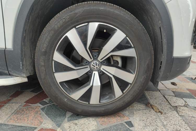 Used Volkswagen Tayron 2022 280TSI Two-Wheel Drive Luxury Smart Connectivity Version