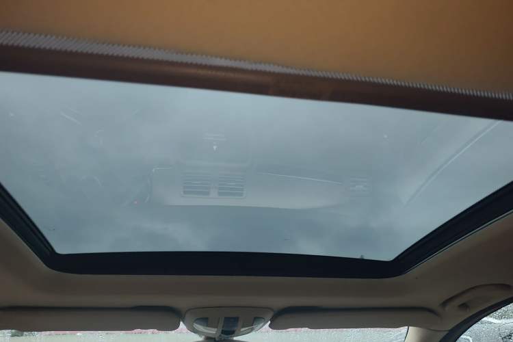 Used Mercedes-Benz R-Class 2015 R 400 4MATIC Luxury Model Headliner