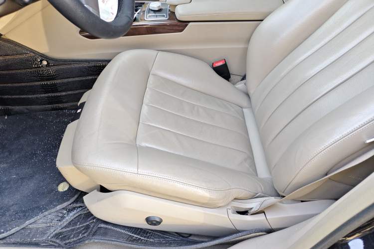 Used Mercedes-Benz E-Class 2012 E 300 L Elegant Model