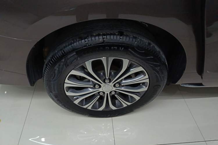 Used Buick GL8 2023 Land Executive Class 652T Luxury Model
