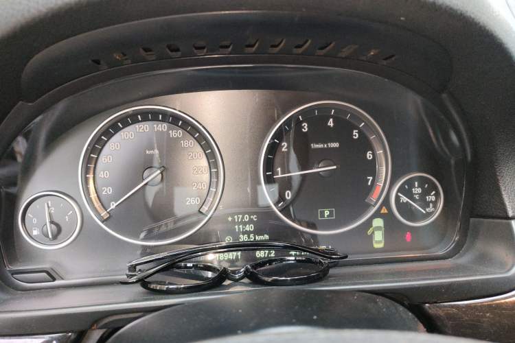 Used BMW 5 Series 2014 525Li Leading Model