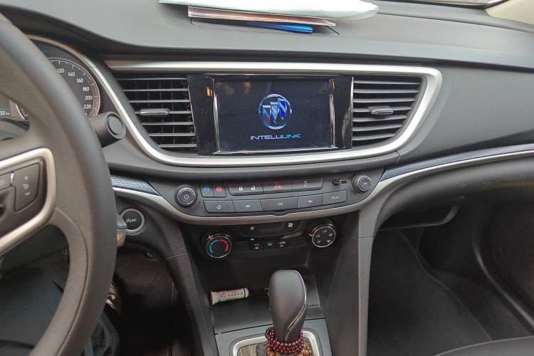 Used Buick GT 2021 Revised Version Flagship 1.5L Automatic Elite Edition Audio And AC Panel