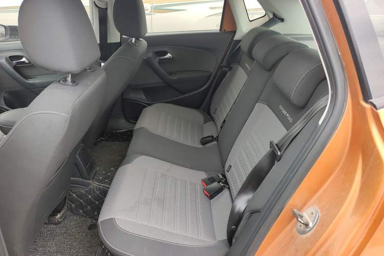 Used Volkswagen Polo 2016 1.6L Cross Polo Automatic Left Rear Seat