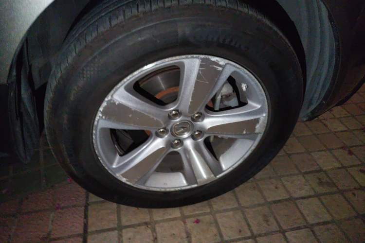 Used Acura MDX 2010 3.7 Standard Edition Right Front Wheel Hub